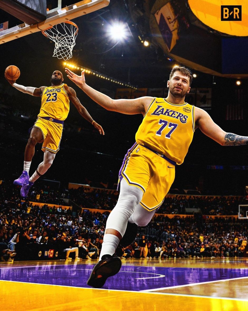 半岛体育-东契奇在老鹰比赛中比分优势明显，势不可挡引发热议！-半岛体育